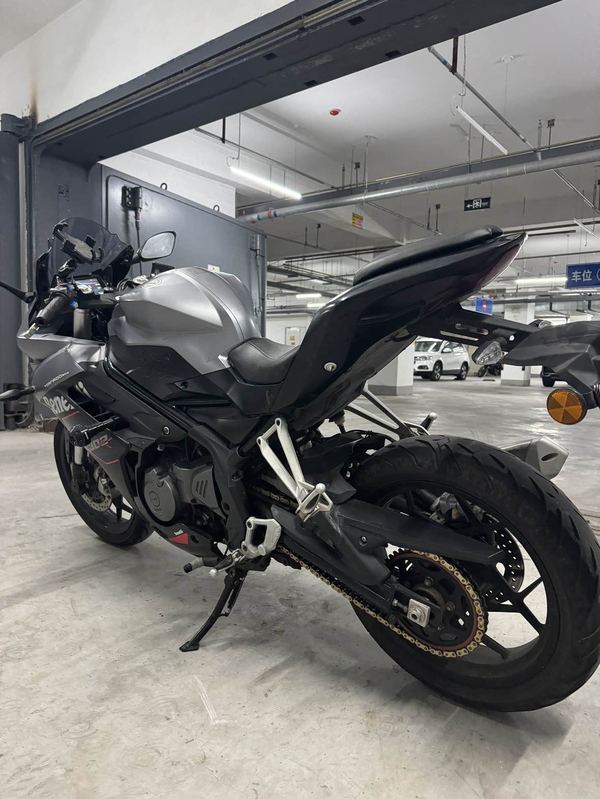 二手贝纳利龙卷风 Tornado 302R