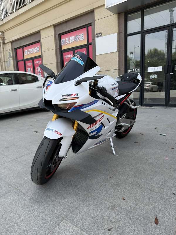 二手张雪机车820RR