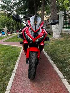 二手本田CBR650R