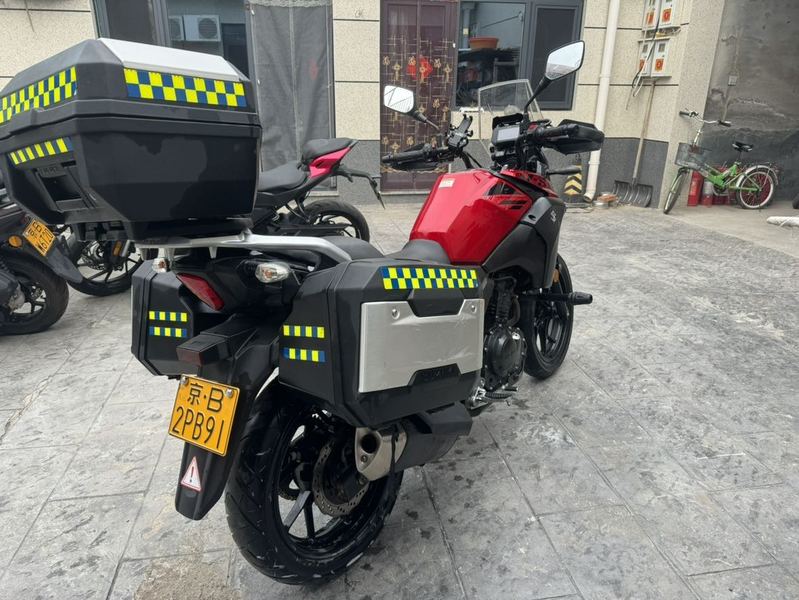 二手豪爵铃木DL250