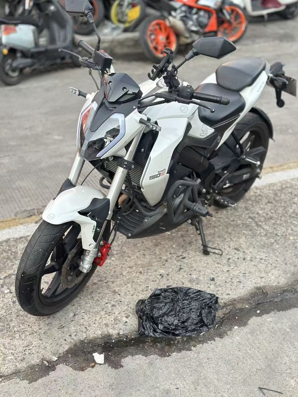 二手贝纳利小迅龙 BN150S