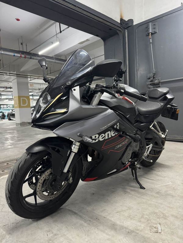二手贝纳利龙卷风 Tornado 302R