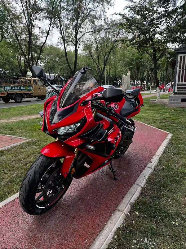 二手本田CBR650R