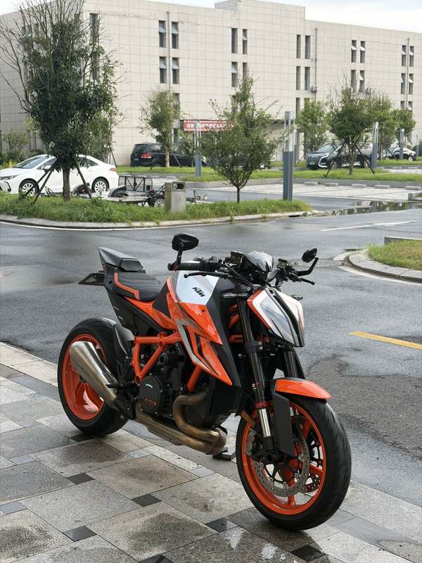 二手KTMR2R1290 Super Duke