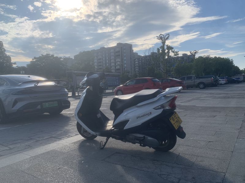 二手豪爵红宝UM125T-E