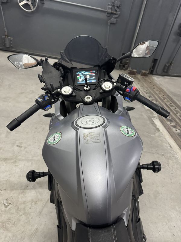 二手贝纳利龙卷风 Tornado 302R