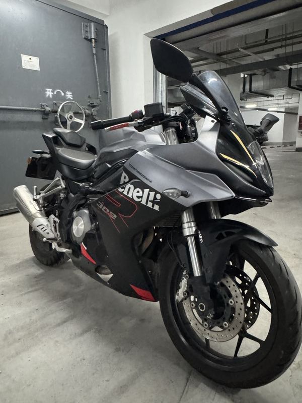 二手贝纳利龙卷风 Tornado 302R