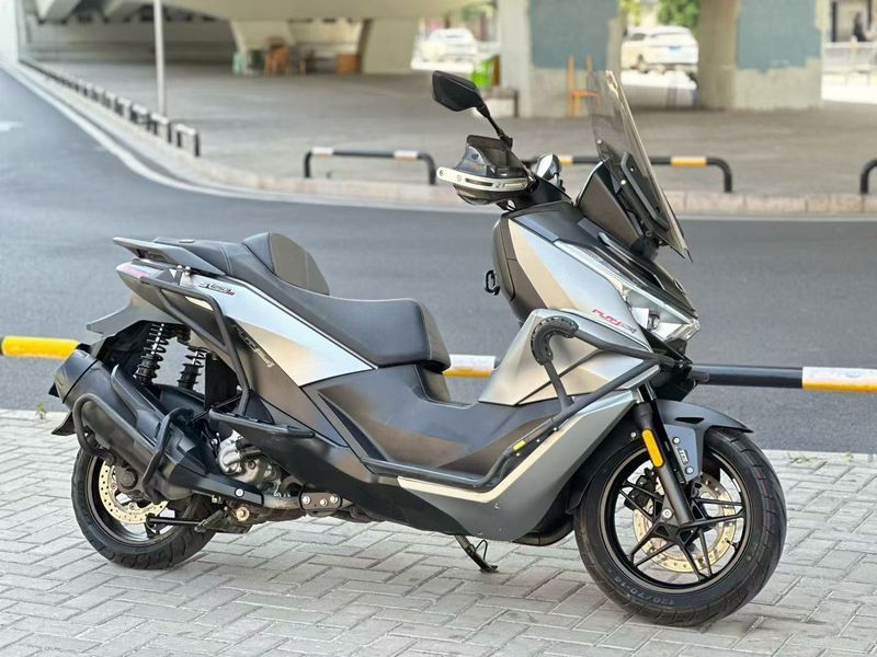 二手无极SR250GT