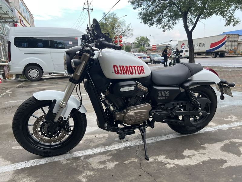 二手QJMOTOR闪300