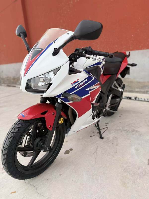 二手新大洲本田CBR300R