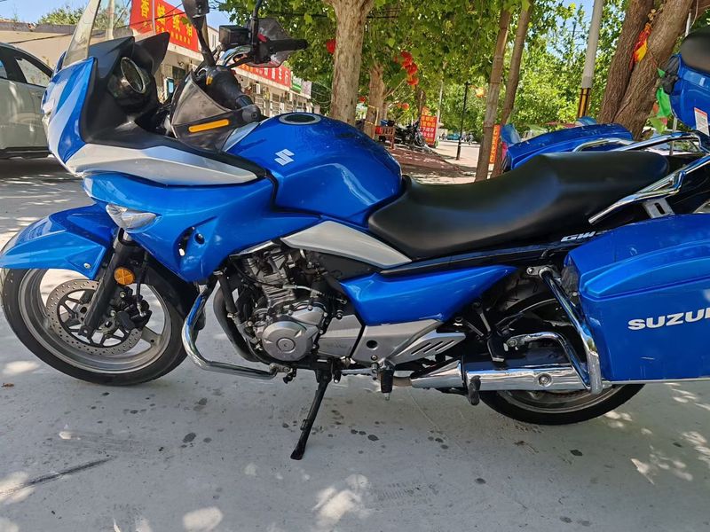 二手铃木GW 250F Inazuma 