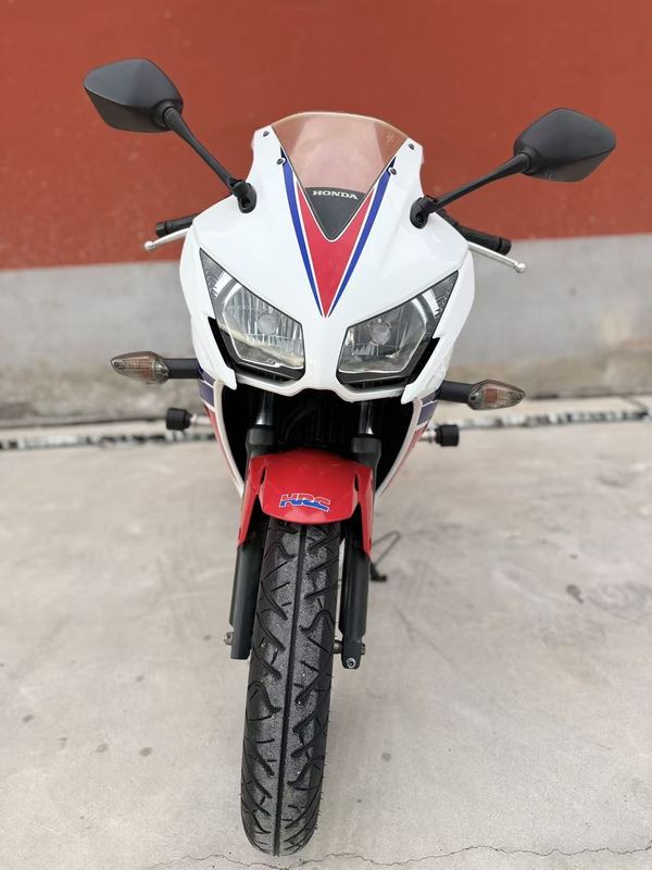 二手新大洲本田CBR300R