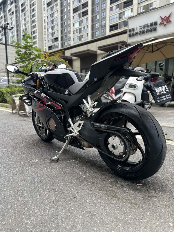 二手张雪机车500RR
