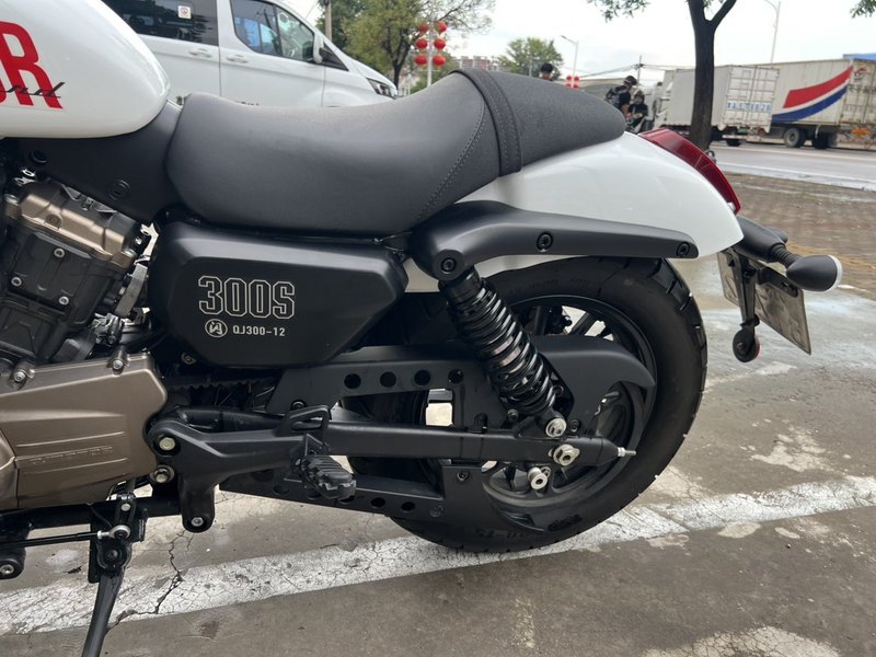 二手QJMOTOR闪300