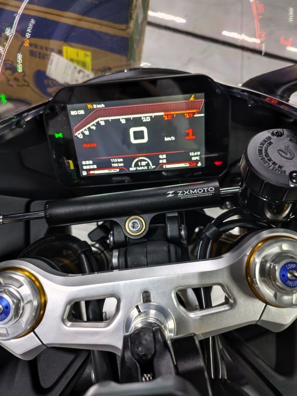 二手张雪机车820RR