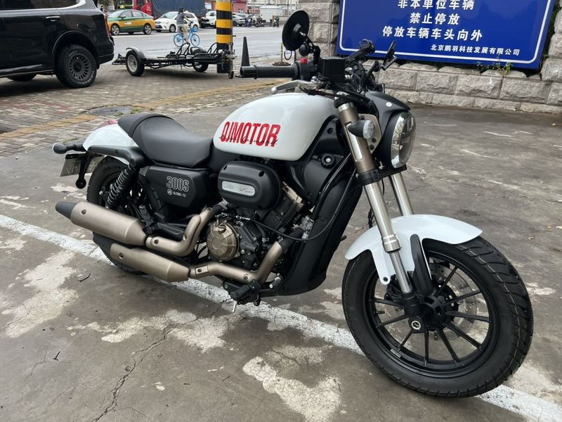 二手QJMOTOR闪300