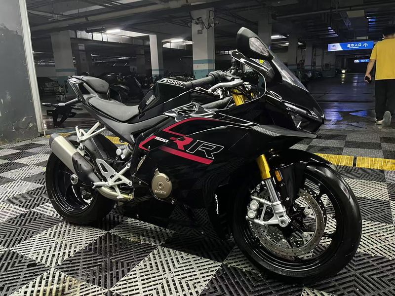 二手张雪机车500RR