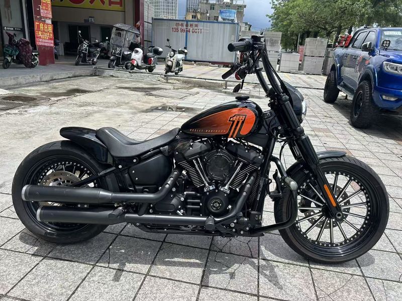二手哈雷戴维森街霸 Street Bob