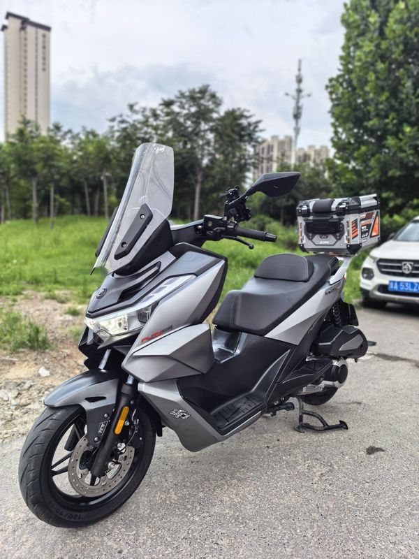 二手无极SR250GT