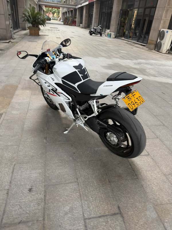 二手张雪机车500RR
