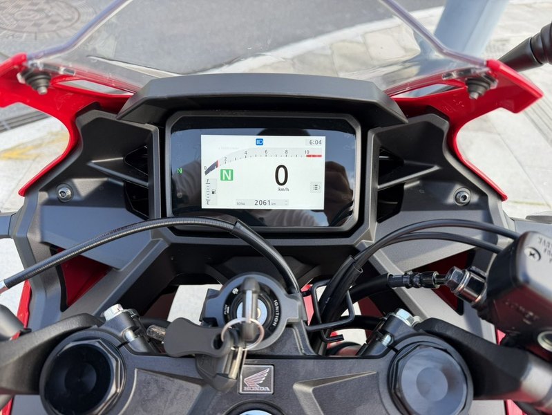 二手本田CBR400R