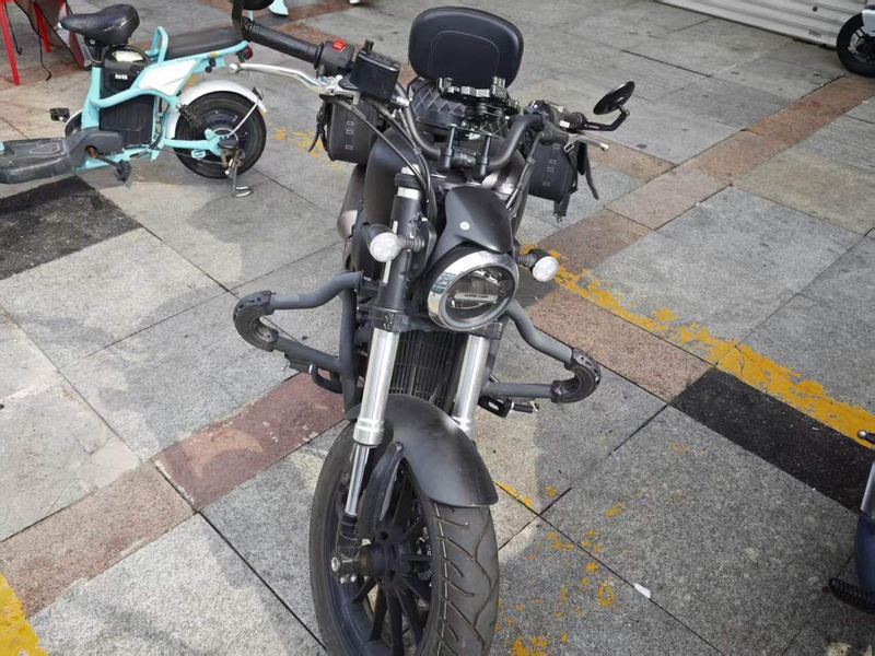 二手QJMOTOR闪300