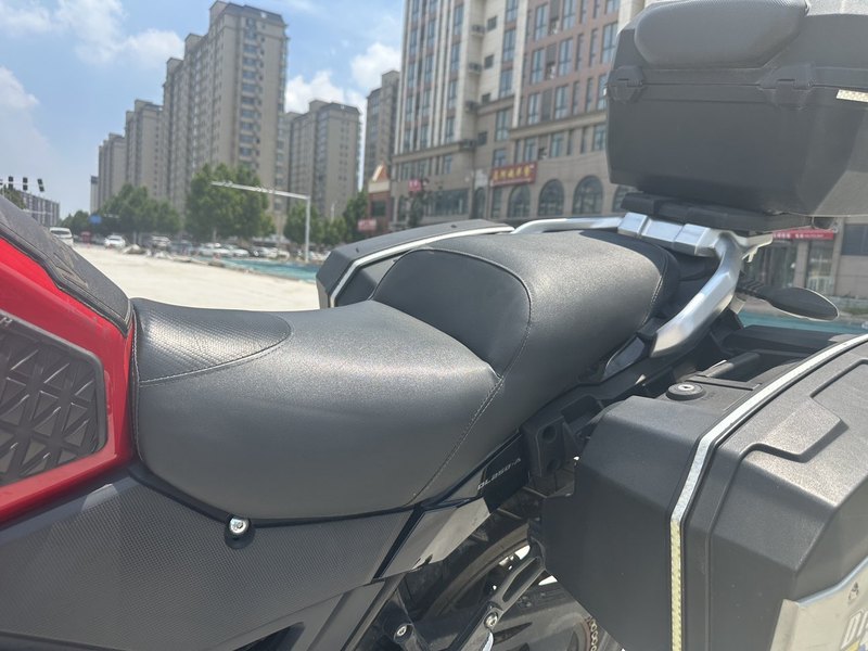 二手豪爵铃木DL250