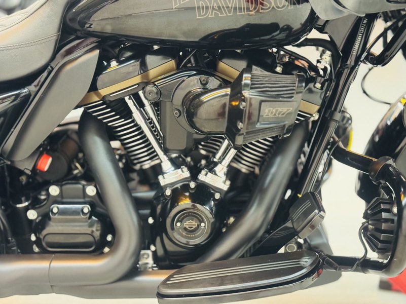 二手哈雷戴维森公路滑翔 Road Glide