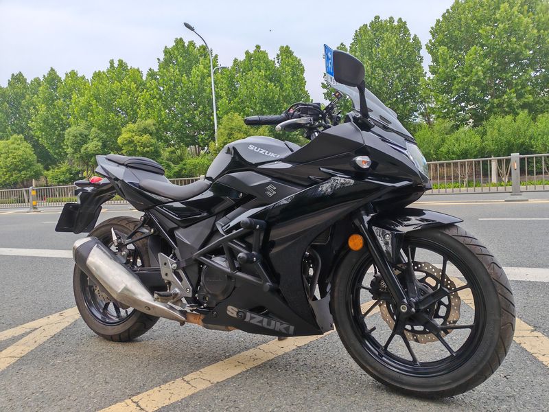 二手豪爵铃木GSX250R