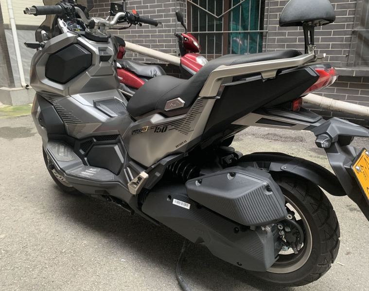 二手三阳哈士奇 Husky ADV150