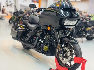 二手哈雷戴维森公路滑翔 Road Glide
