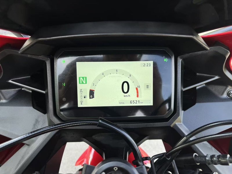 二手本田CBR400R