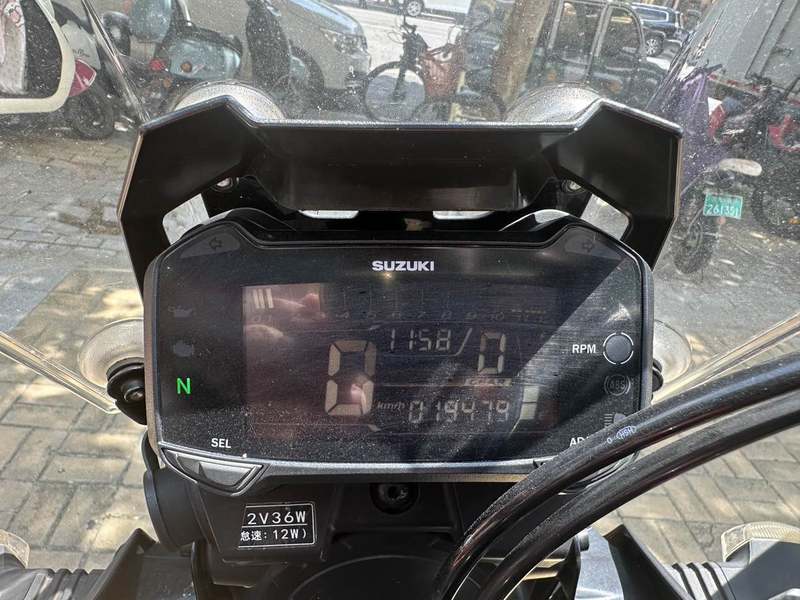 二手豪爵铃木DL250