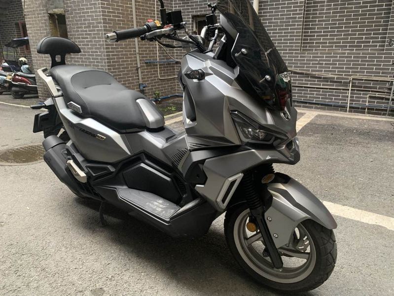 二手三阳哈士奇 Husky ADV150