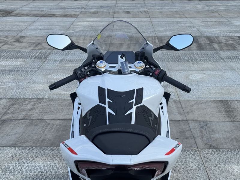 二手张雪机车820RR