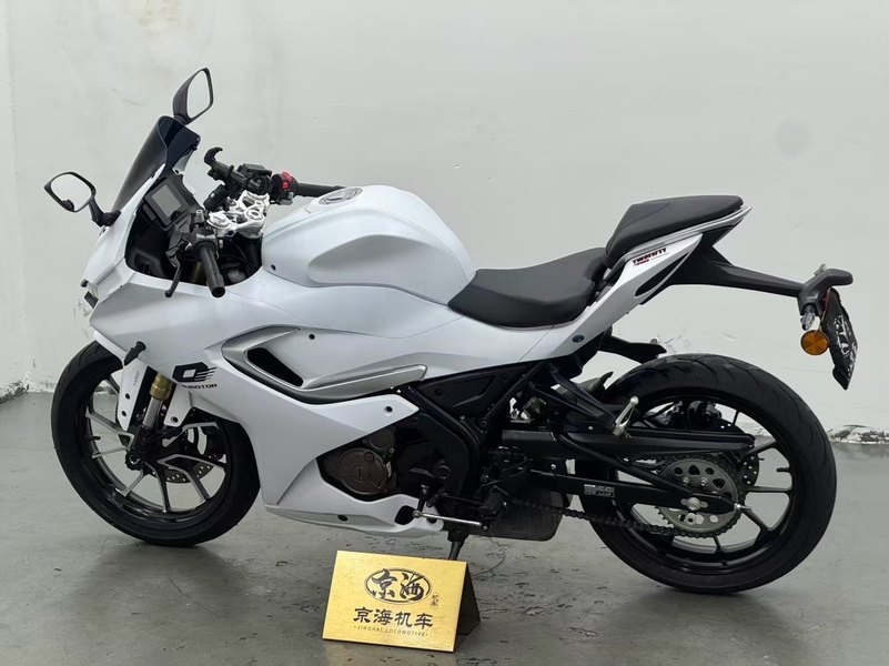 二手QJMOTOR赛250