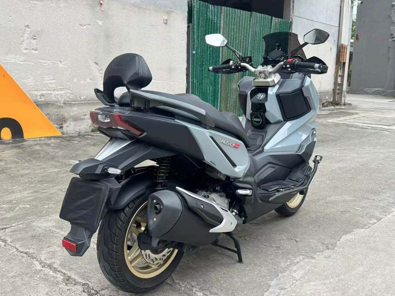 二手三阳哈士奇 Husky ADV300