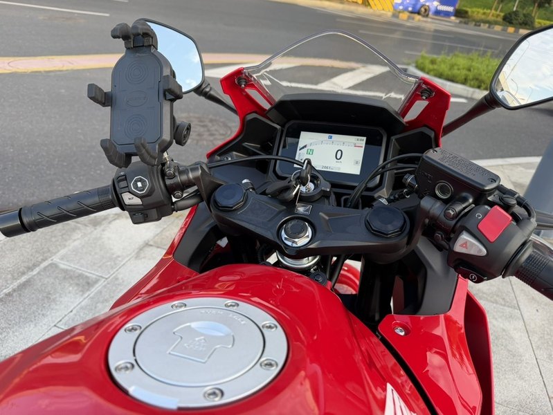 二手本田CBR400R