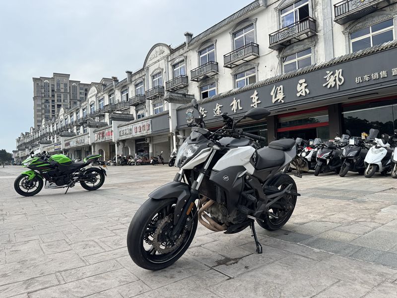二手春风400NK