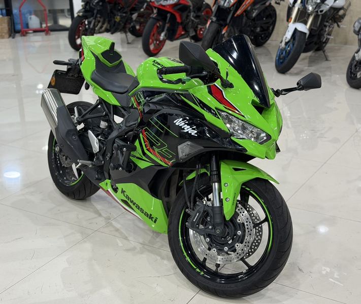 二手川崎ZX-4R