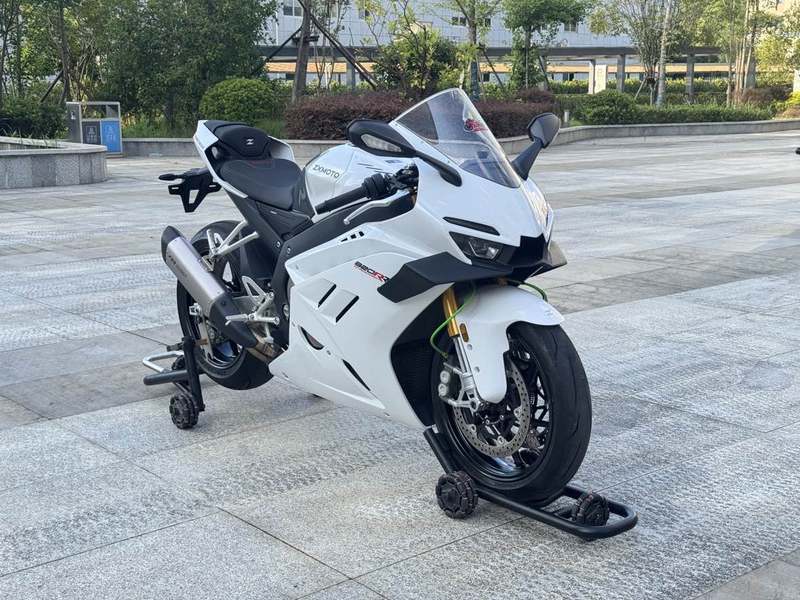 二手张雪机车820RR
