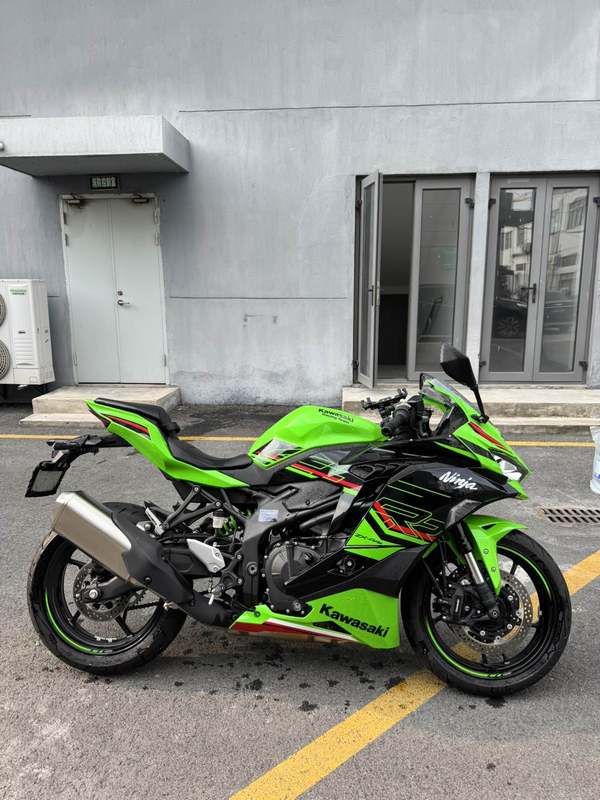 二手川崎ZX-4R