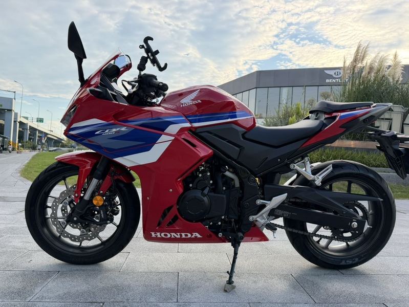 二手本田CBR400R