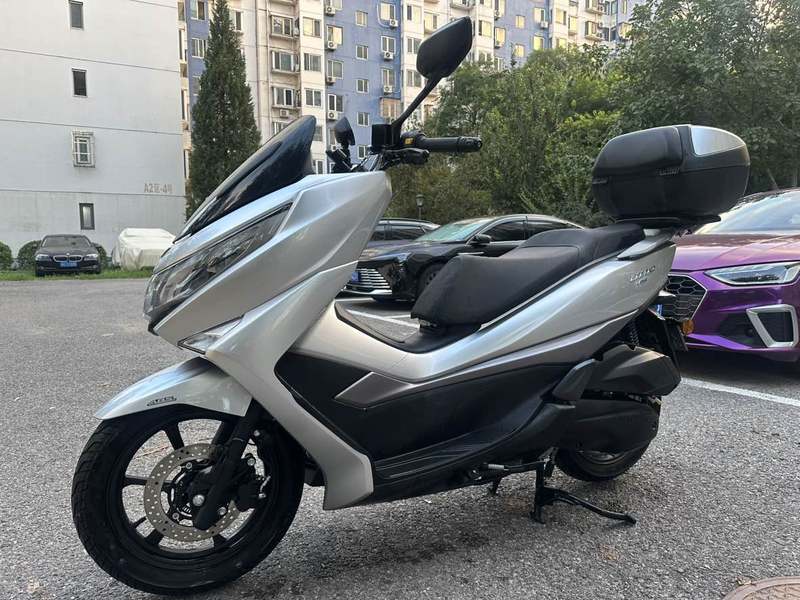 二手豪爵UHR150