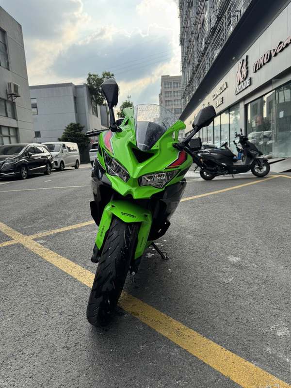 二手川崎ZX-4R