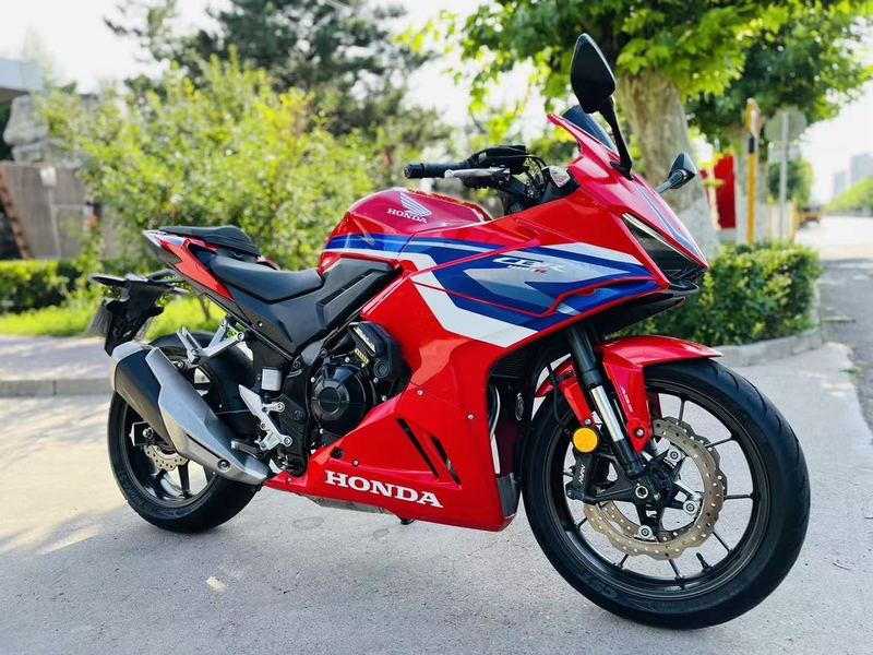 二手本田CBR400R