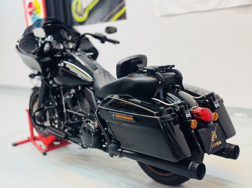 二手哈雷戴维森公路滑翔 Road Glide