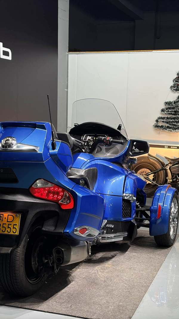 二手庞巴迪Spyder RT