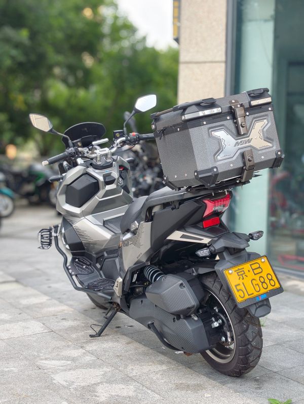 二手三阳哈士奇 Husky ADV150
