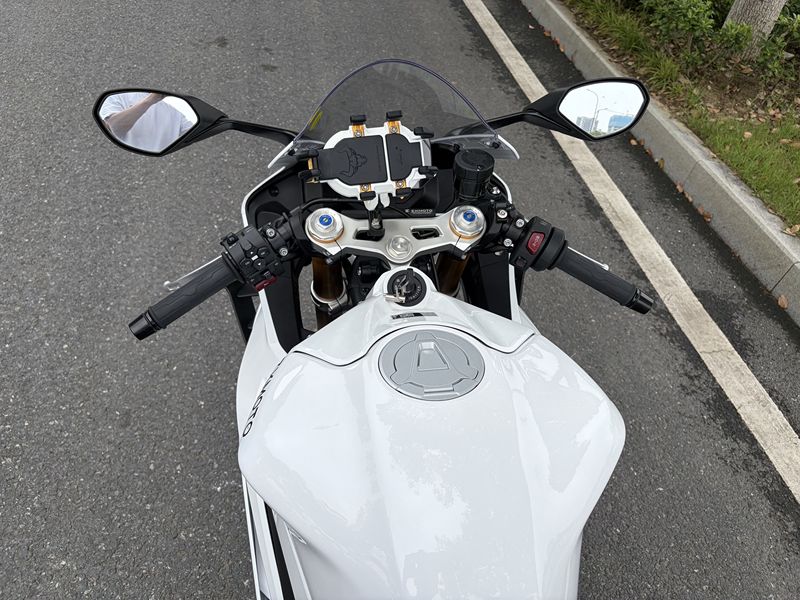 二手张雪机车500RR